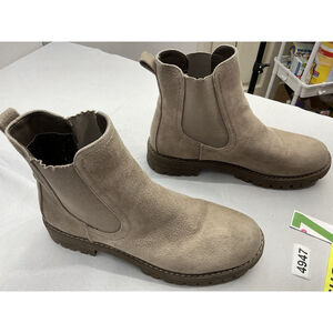 Womans Cliff By White Mt Mastery Pull On Ankle Boots 10 M Tan Elastic Ankle Heel